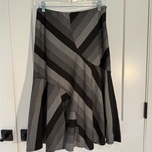 Nygard Collection Elegant Black and Gray Striped Skirt. 6P